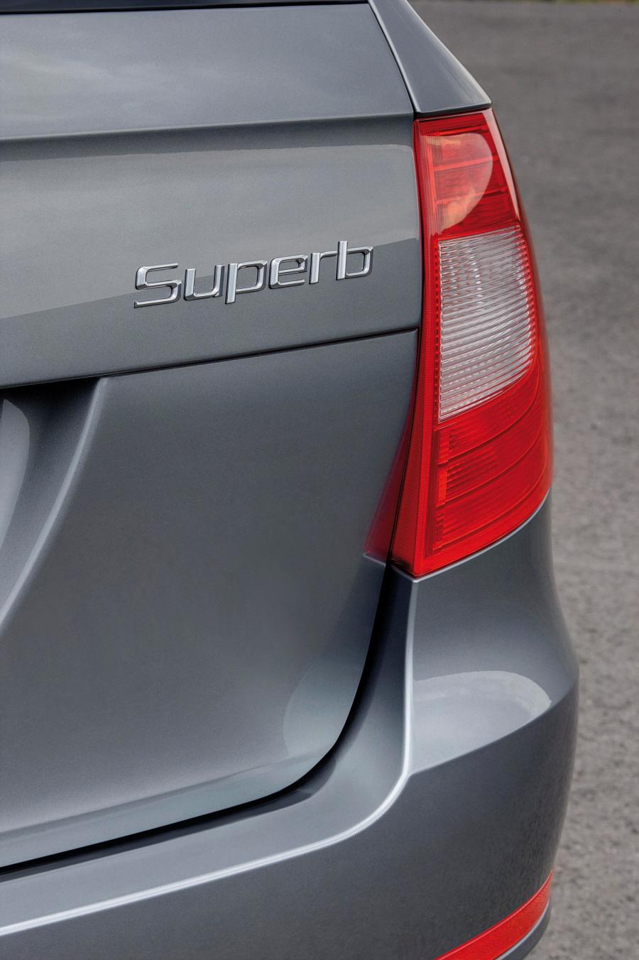  Skoda Superb Combi 2009 года  (фото 13 из 74)